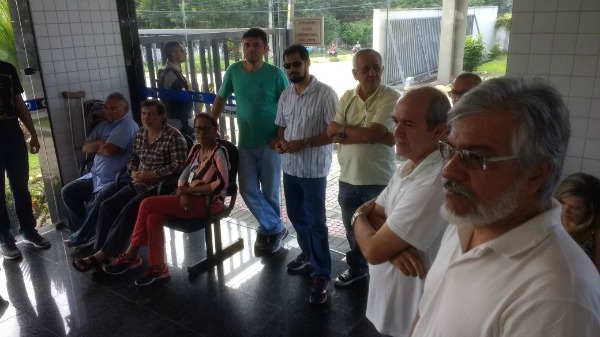 Assembleia realizada na manhã desta segunda-feira (19)